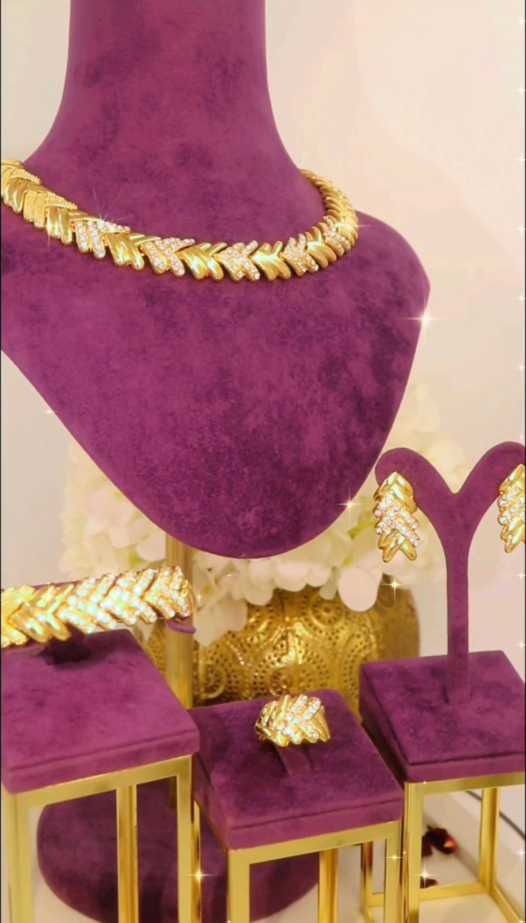 💎 رسوم الشحن مطلية بالذهب عيار 18