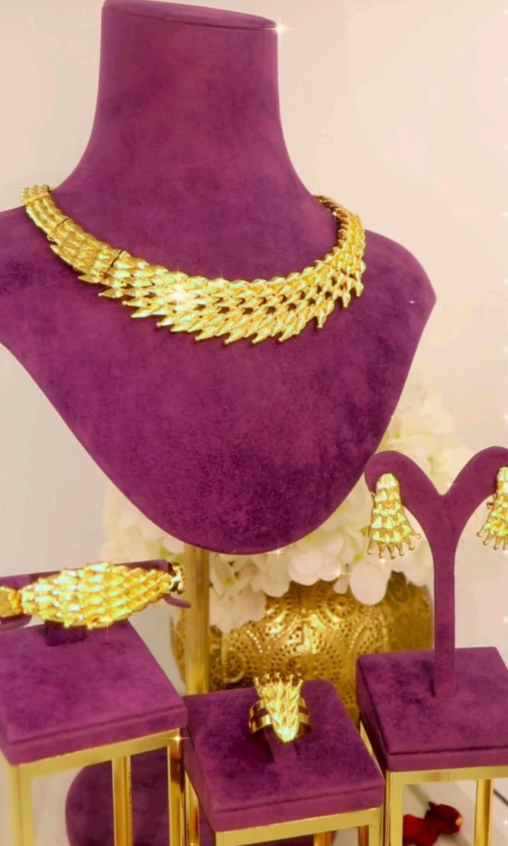 💎 رسوم الشحن مطلية بالذهب عيار 18