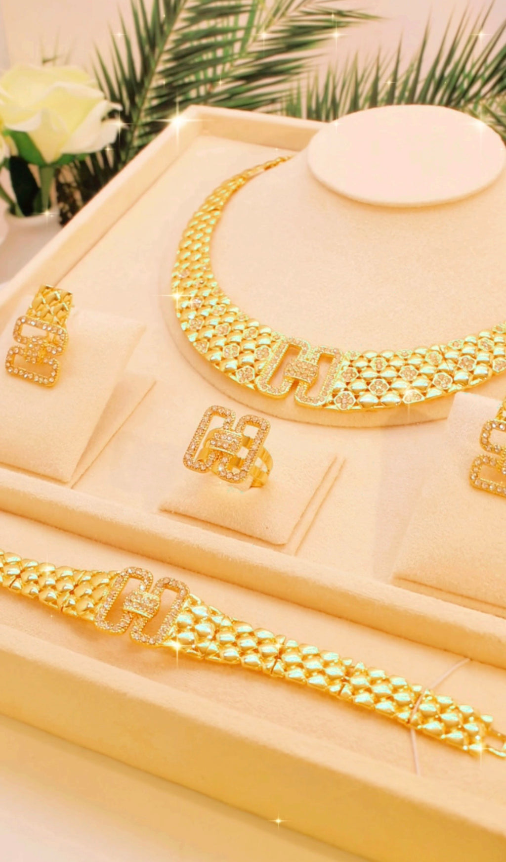 💎 رسوم الشحن مطلية بالذهب عيار 18