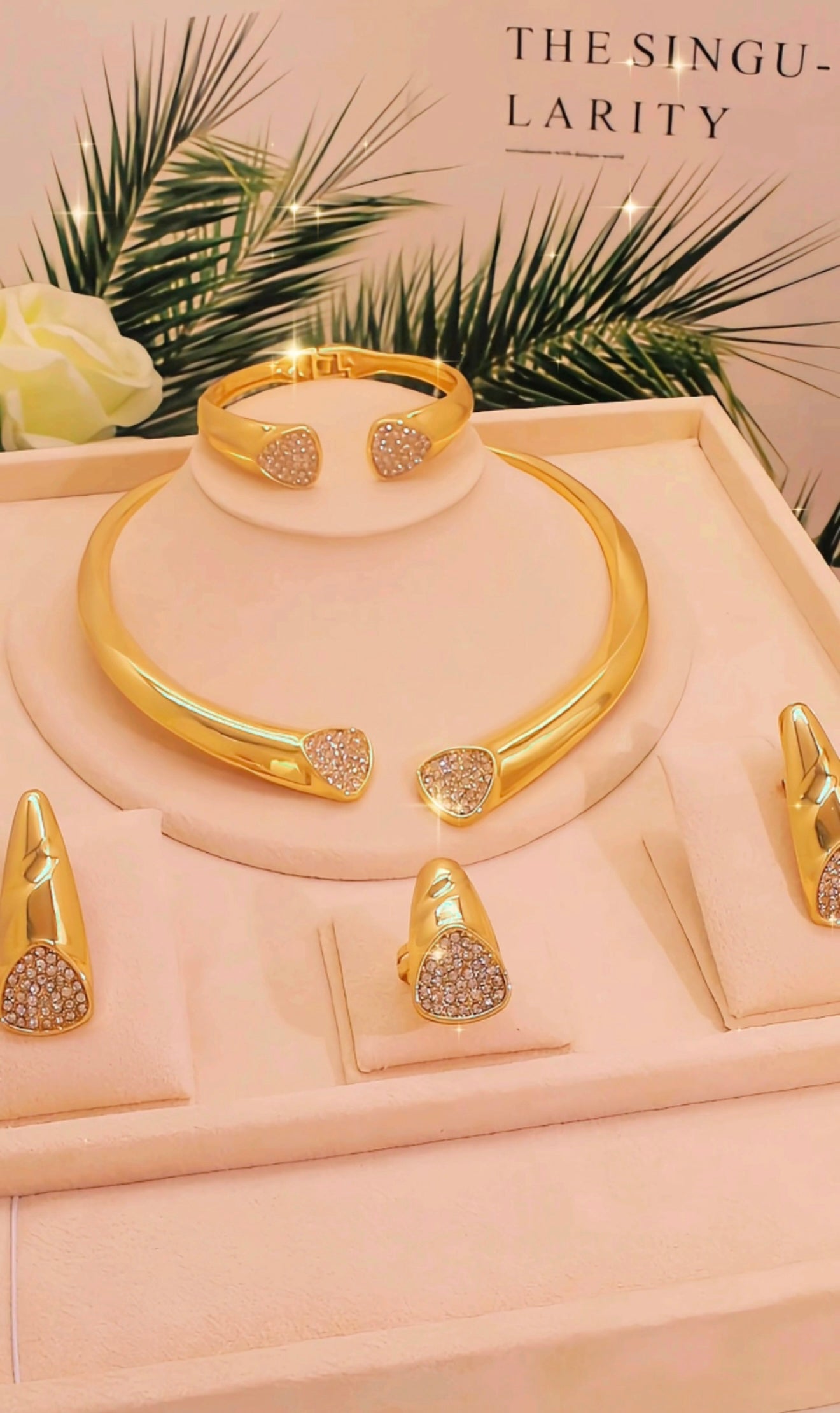 💎 رسوم الشحن مطلية بالذهب عيار 18