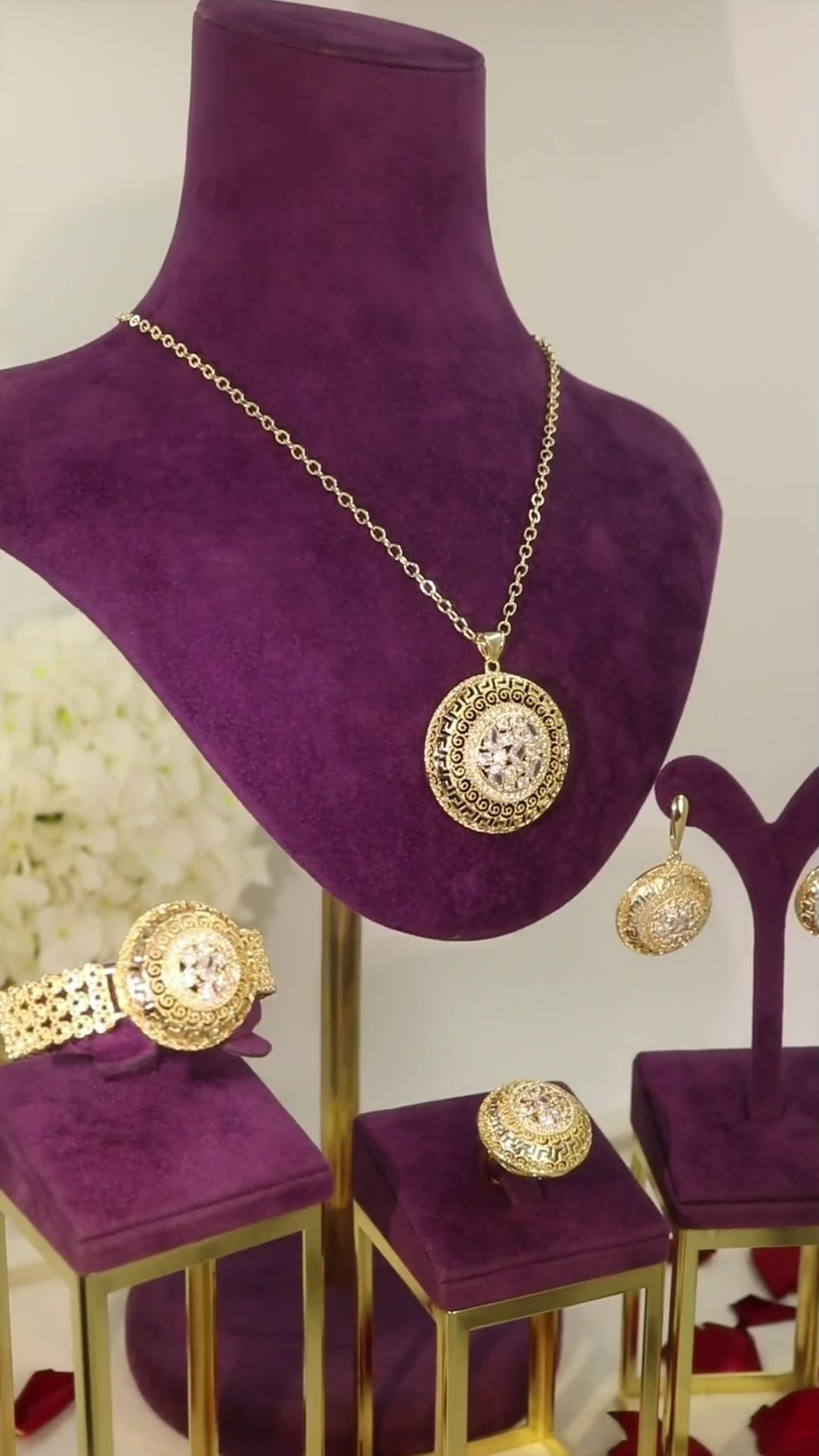 💎 رسوم الشحن مطلية بالذهب عيار 18