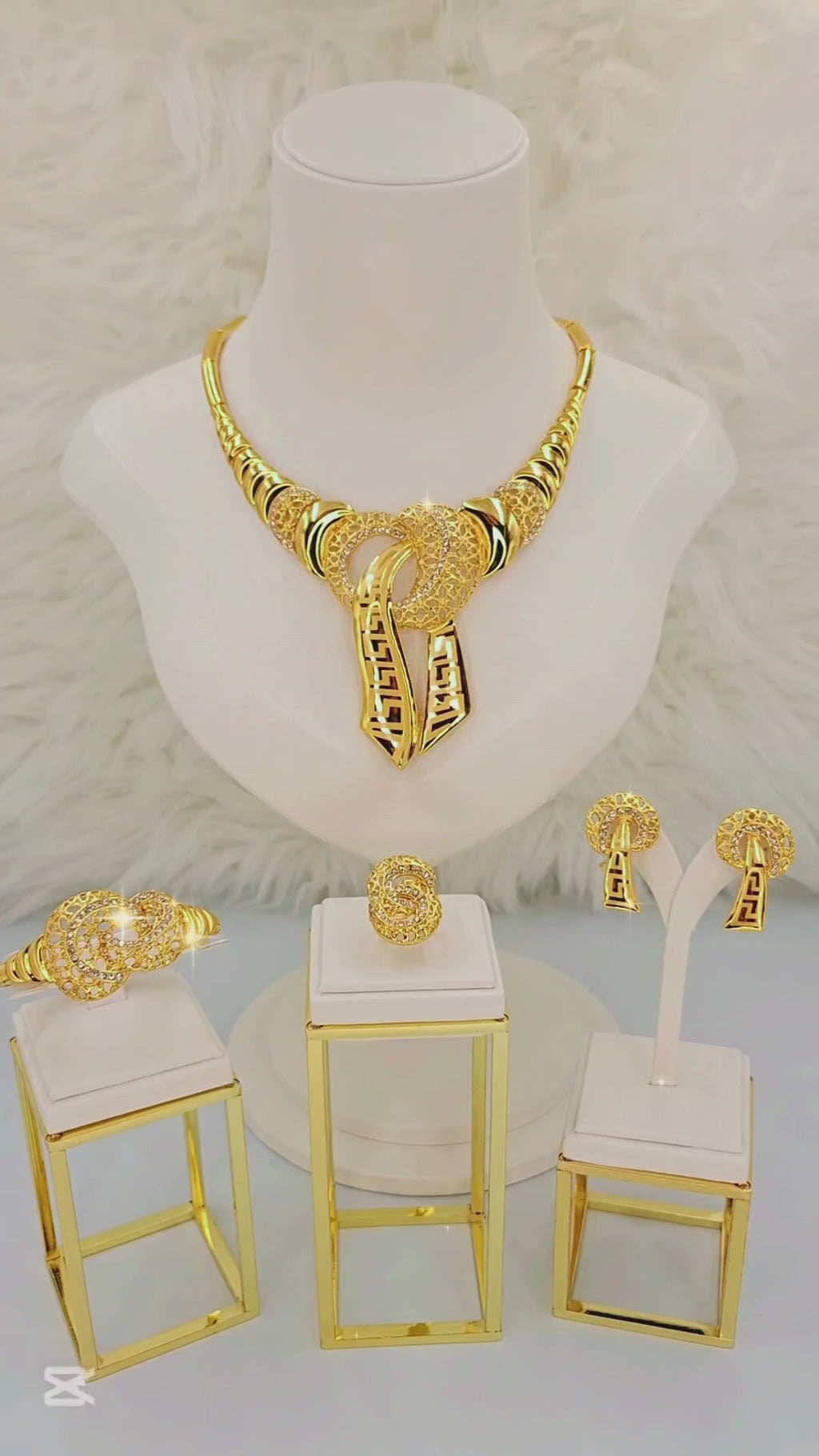 💎 رسوم الشحن مطلية بالذهب عيار 18