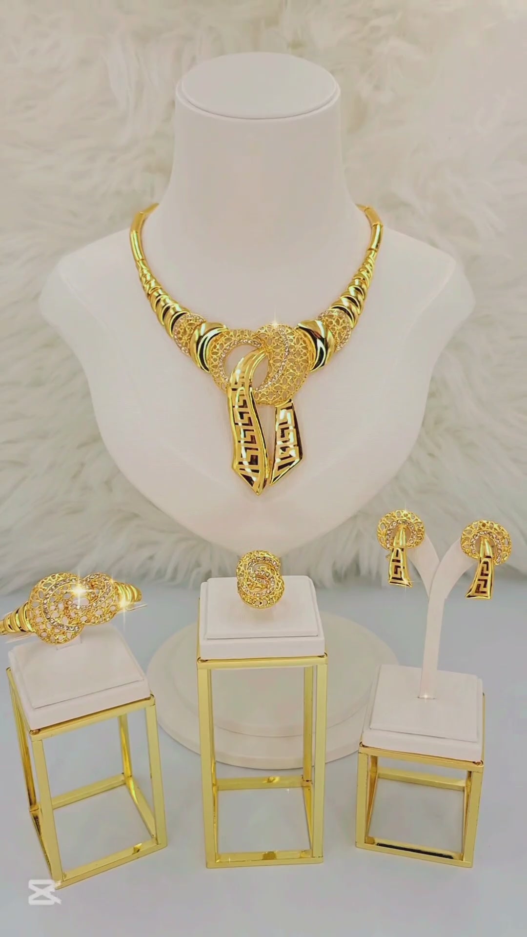 💎 رسوم الشحن مطلية بالذهب عيار 18