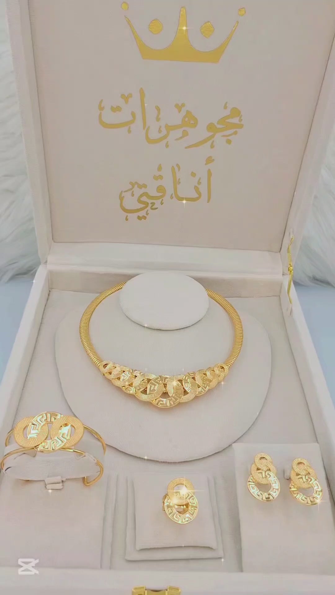 💎 رسوم الشحن مطلية بالذهب عيار 18