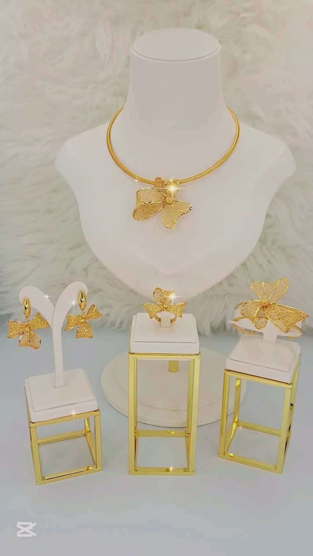 💎 رسوم الشحن مطلية بالذهب عيار 18