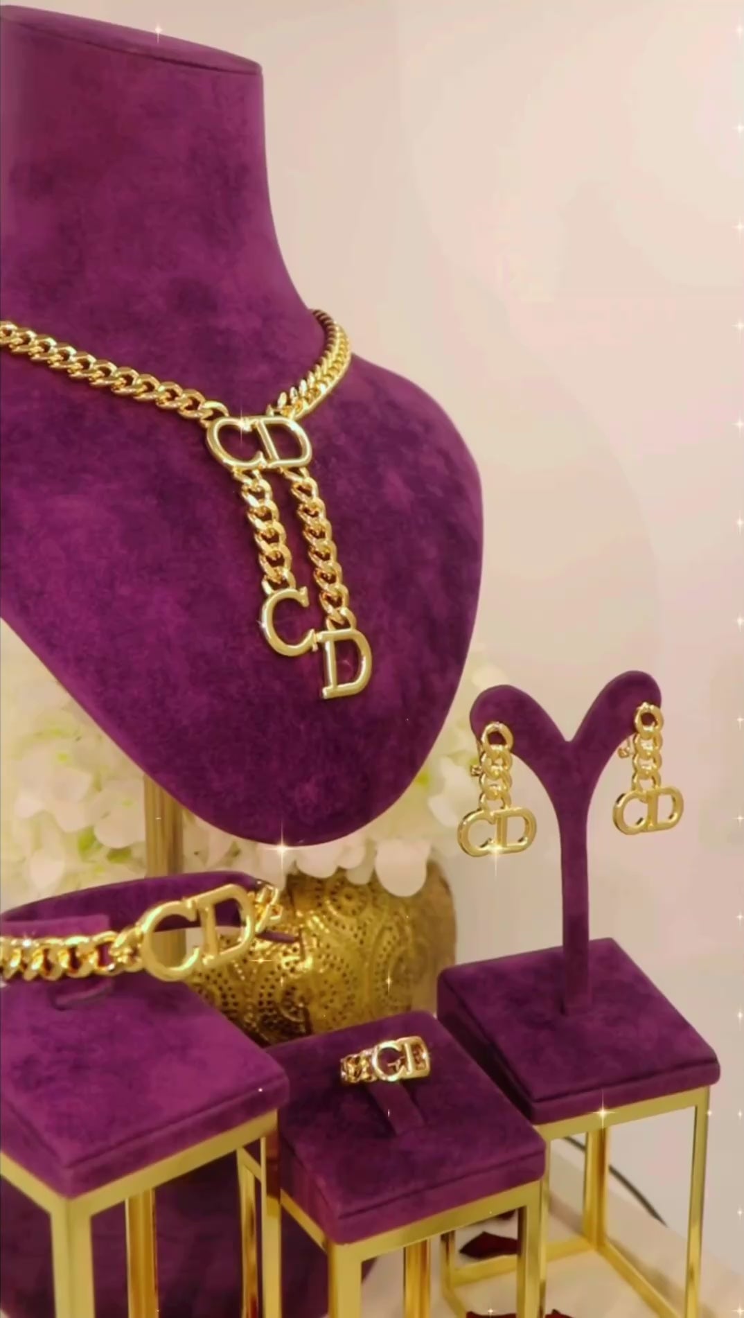 💎 رسوم الشحن مطلية بالذهب عيار 18