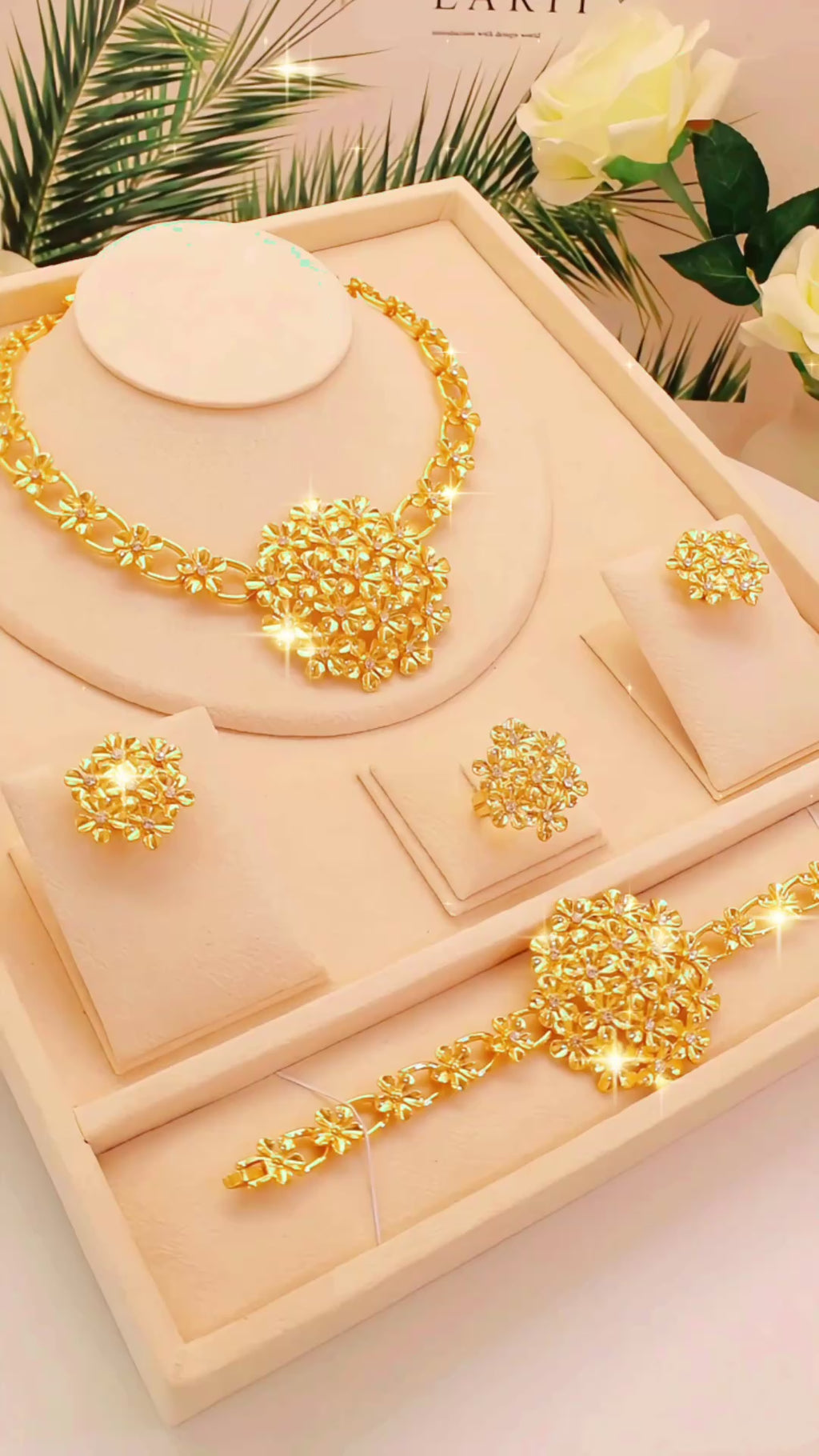 💎 رسوم الشحن مطلية بالذهب عيار 18